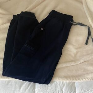 Figs Navy small tall scrub pants